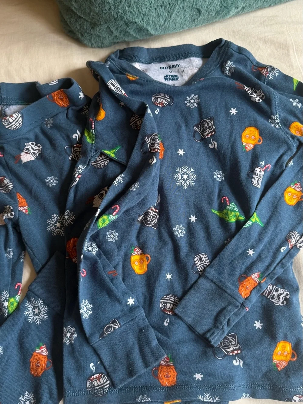 Old Navy Navy Star Wars Holiday Character Pajama Set with Bright Accents